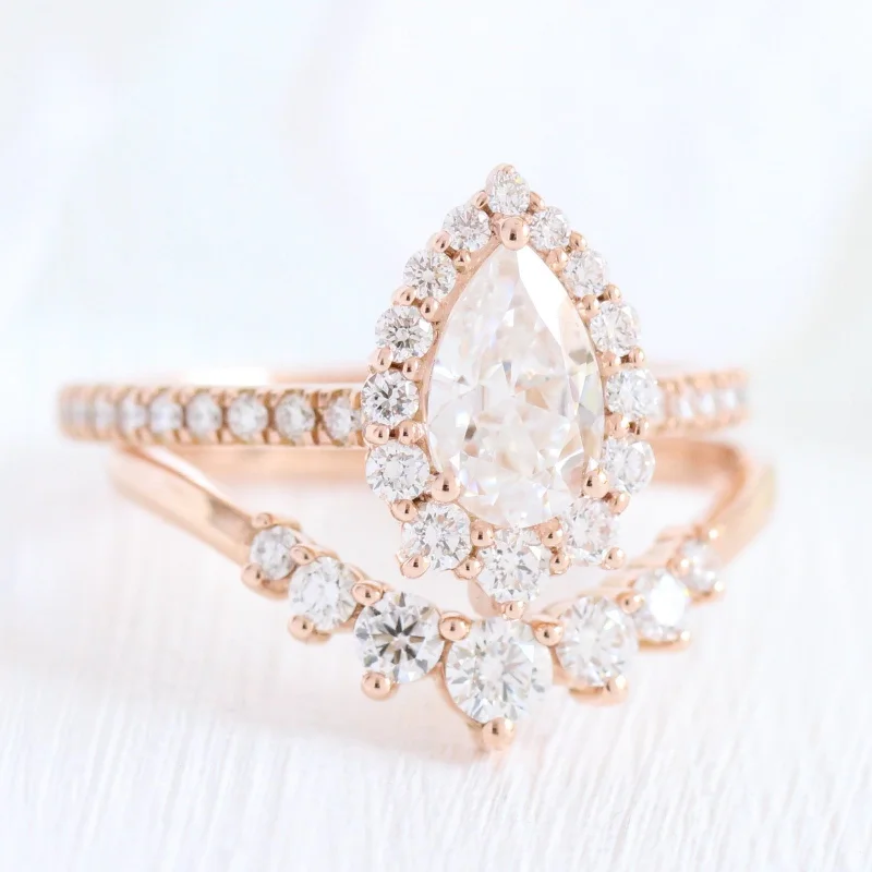 vintage engagement rings with rubies for women-Pear cut moissanite with halo bridal band set 14k in rose gold