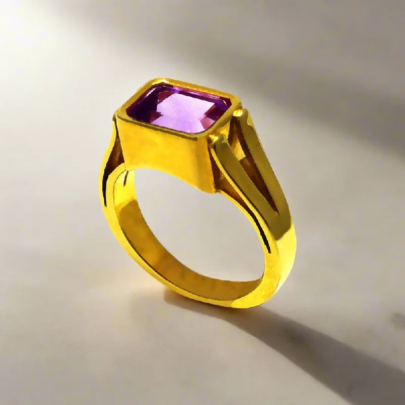 platinum wedding rings for women with sapphires and diamonds-Ring in 18k Gold with Amethyst (B-46)