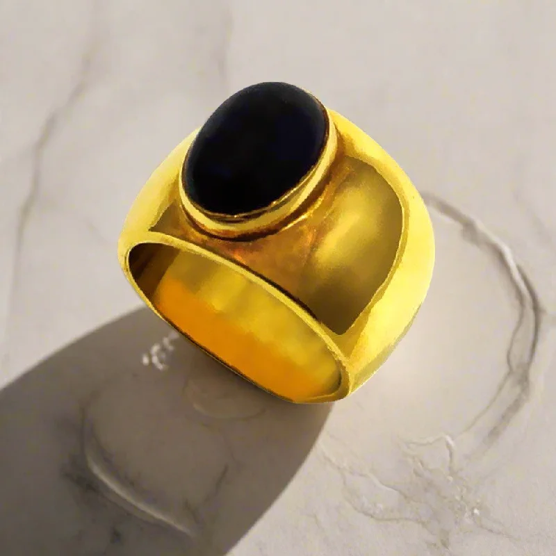 vintage rings for men with sapphires and rubies-Ring in 18k Gold with Iolite (B-36)