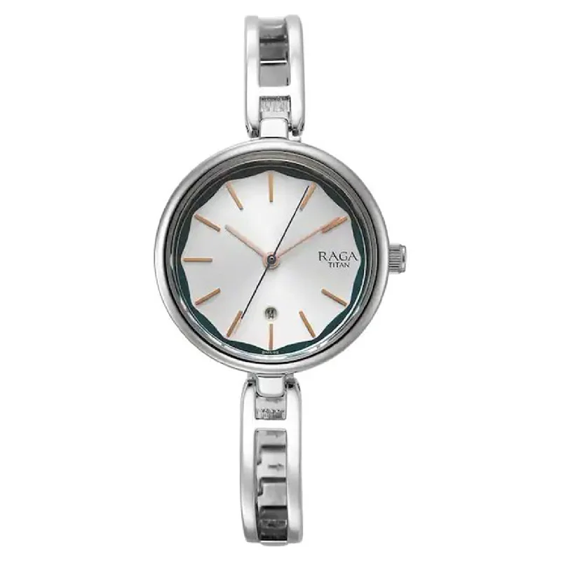 men’s watches with minimalist faces and advanced movement features -Raga Viva Analog Women Silver Dial & Metal Strap